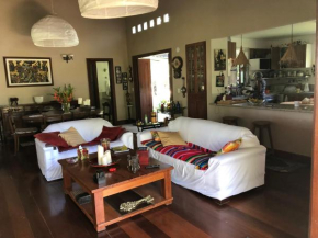 Quarto Wi-Fi perto da praia Guarajuba